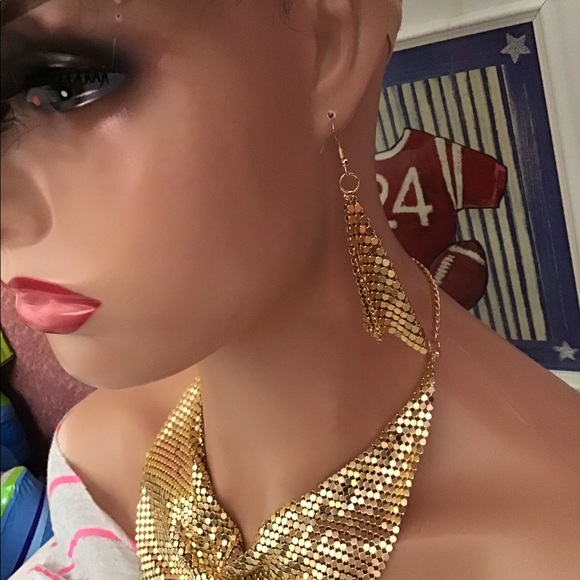 Amazing Gold Color Necklace for Woman Necklace Only - Picture 1 of 4